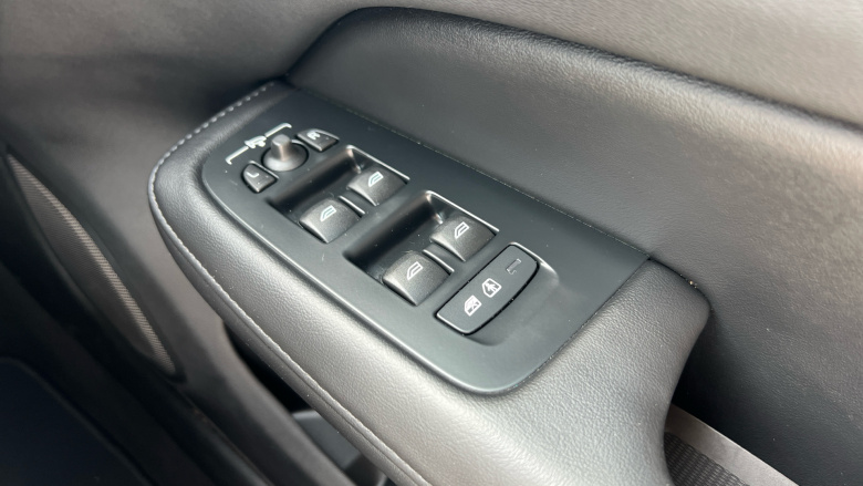 Volvo V60 2.0 T6 [350] PHEV Plus Dark 5dr AWD Auto Estate